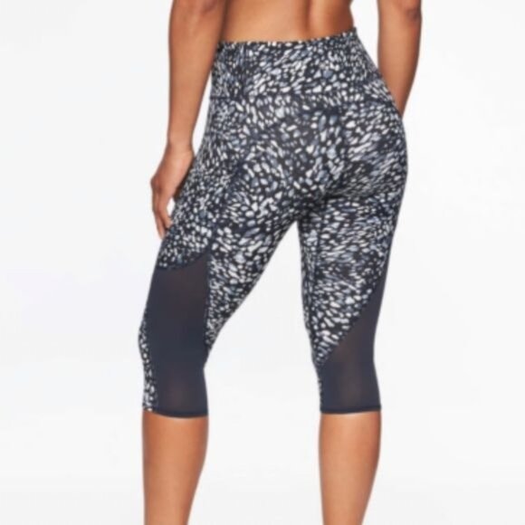 Athleta Spotty Up For Anything Crop Athletic Leggings Black White S - Picture 2 of 9